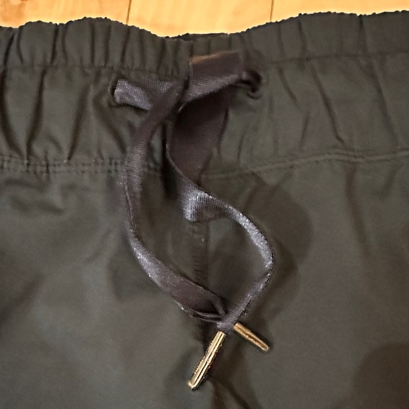 Lululemon Athletica Black Athletic Shorts, size 10 - Picture 4 of 6